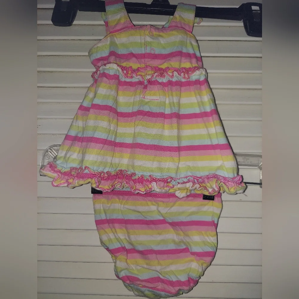 🎁 10/$25- Gap stripe dress and briefs,  0-3 months,  pastel stripes